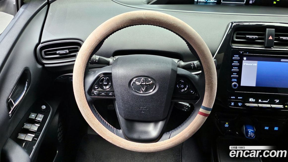 Toyota Prius 4 Generation 1.8 (10.2019)