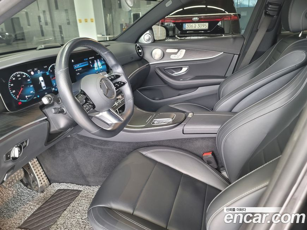 Mercedes-Benz E-Class W213 E220d 4MATIC AMG Line (11.2020)