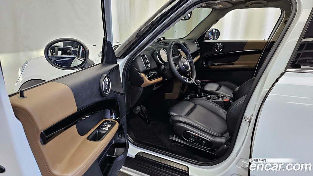 Mini Cooper Countryman HIGH (09.2019)
