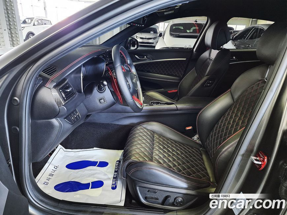Genesis The New G70 Бензин 3.3T 2WD (11.2021)