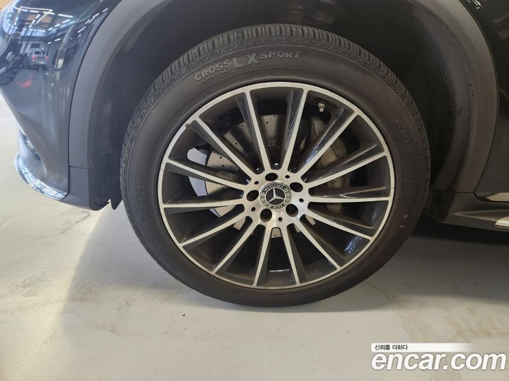 Mercedes-Benz GLC-Class X253 GLC300 4MATIC AMG Line (11.2019)