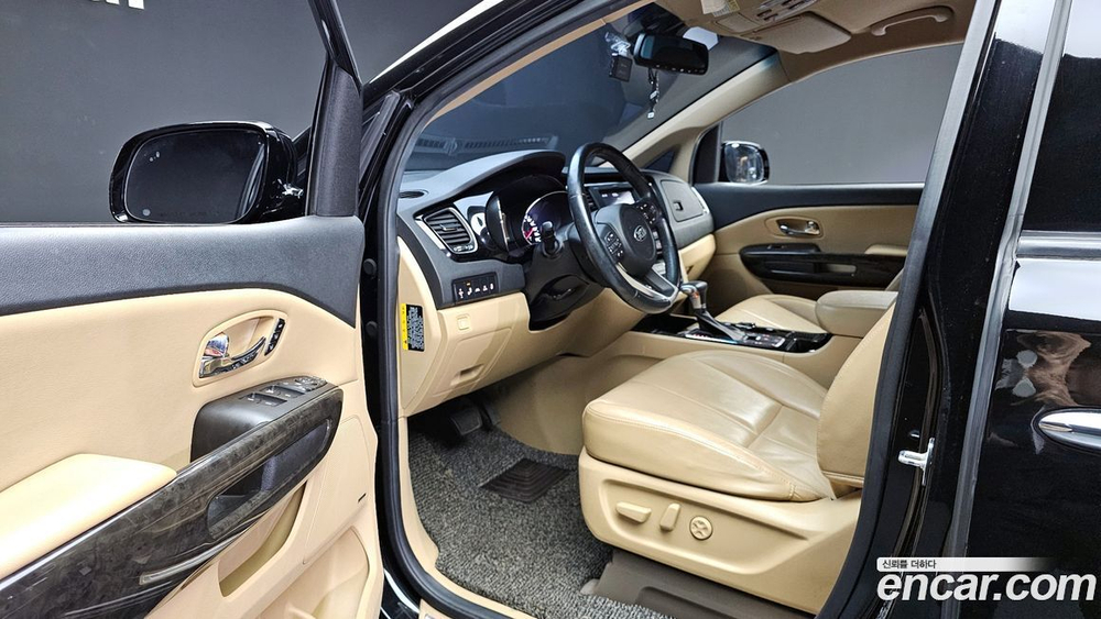 Kia The New Carnival (Sedona) 7-и местный High Limousine (03.2020)
