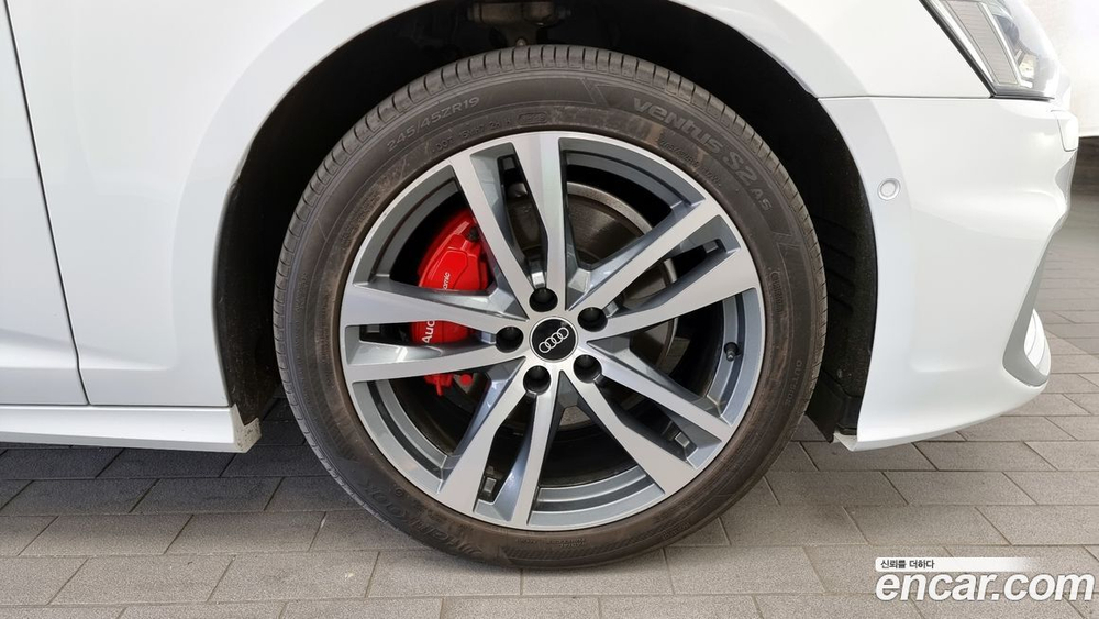 Audi A6 (C8) 45 TFSI Premium (10.2021)