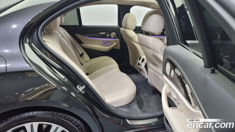 Mercedes-Benz E-Class W213 E450 4MATIC Exclusive (10.2021)