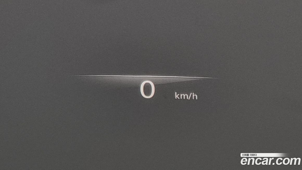 Genesis GV70 2.5T Бензин 2WD (06.2021)