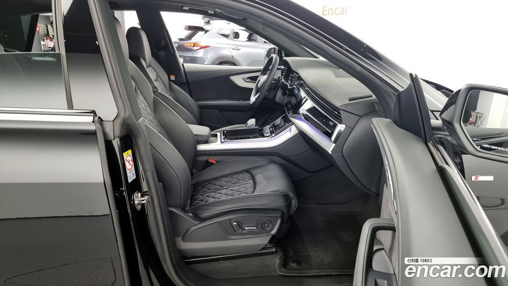 Audi Q8 (4M) 55 TFSI Quattro Premium (08.2022)