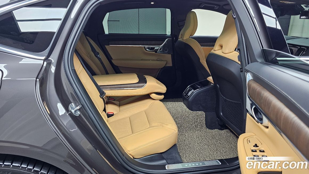 Volvo S90 B5 Ultimate Bright (10.2023)