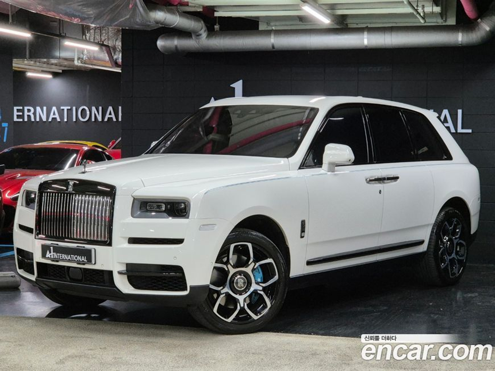 Rolls-Royce 컬리넌 6.7 V12 Черный 배지 (12.2022)