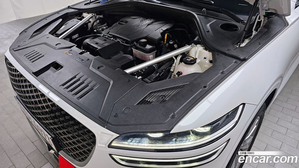 Genesis GV70 2.5T Бензин 2WD (05.2022)