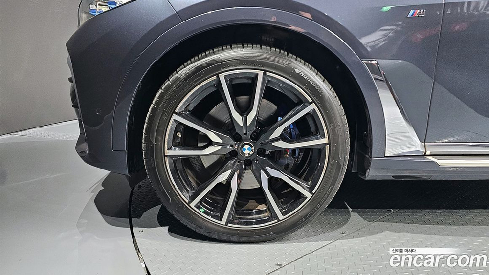 BMW X7 (G07) xDrive 40i M Sports 6-и местный (11.2020)