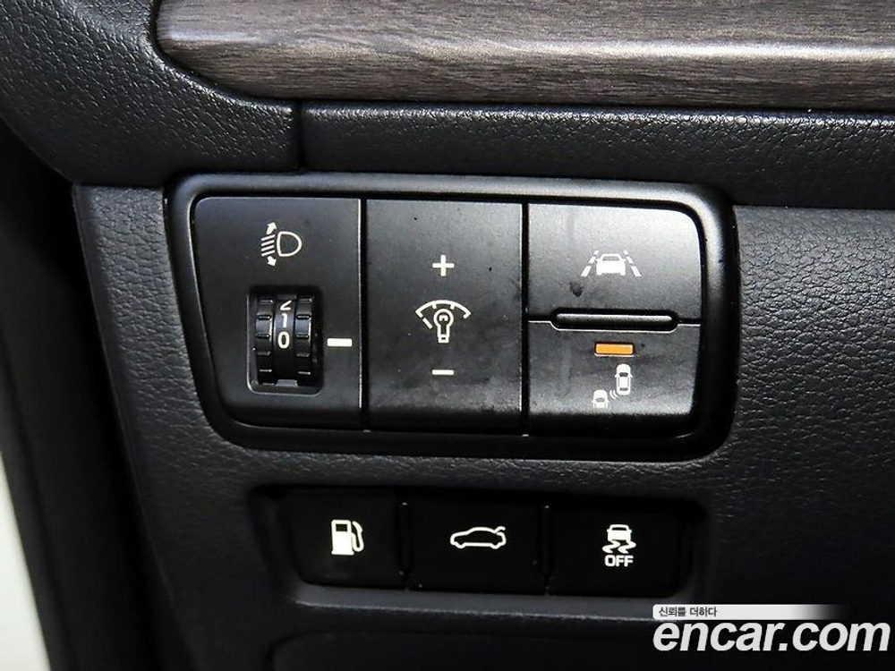 Kia K7 (Cadenza) Premier 2.5 GDI Noblesse (06.2020)