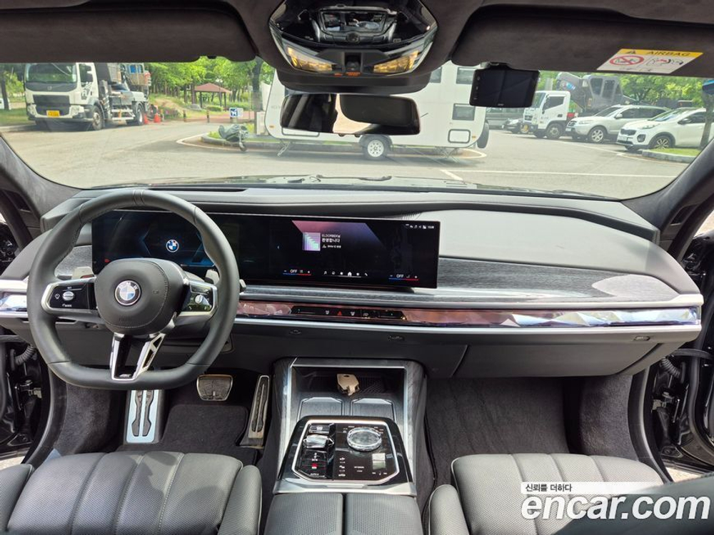 BMW 7 Series (G70) 740d xDrive M Sports (09.2023)