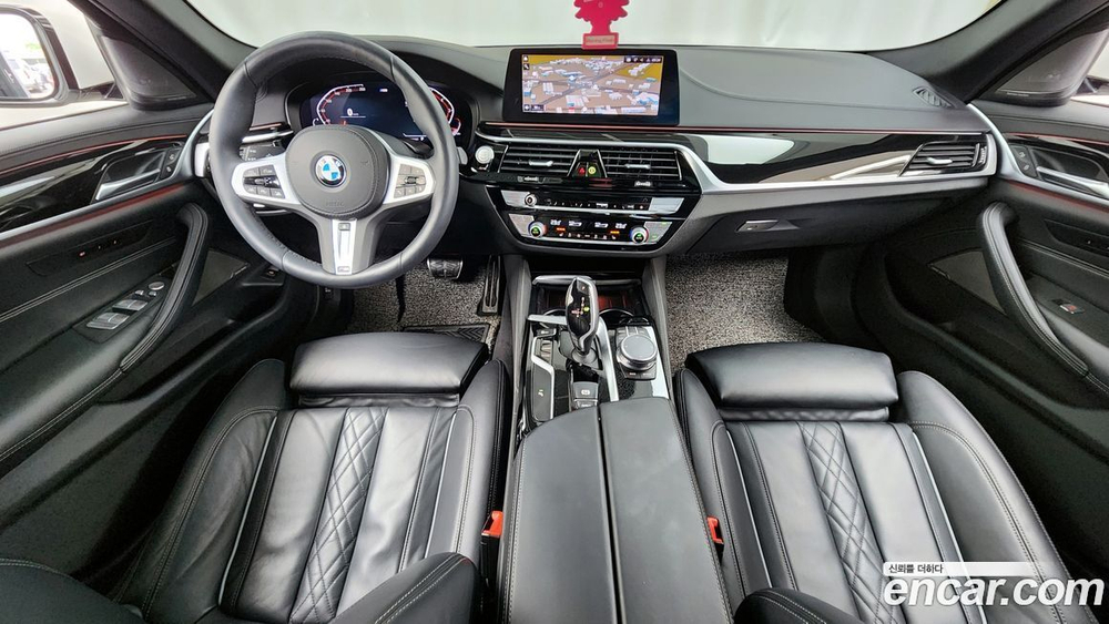 BMW 5 Series (G30) 520i M Sports (07.2020)