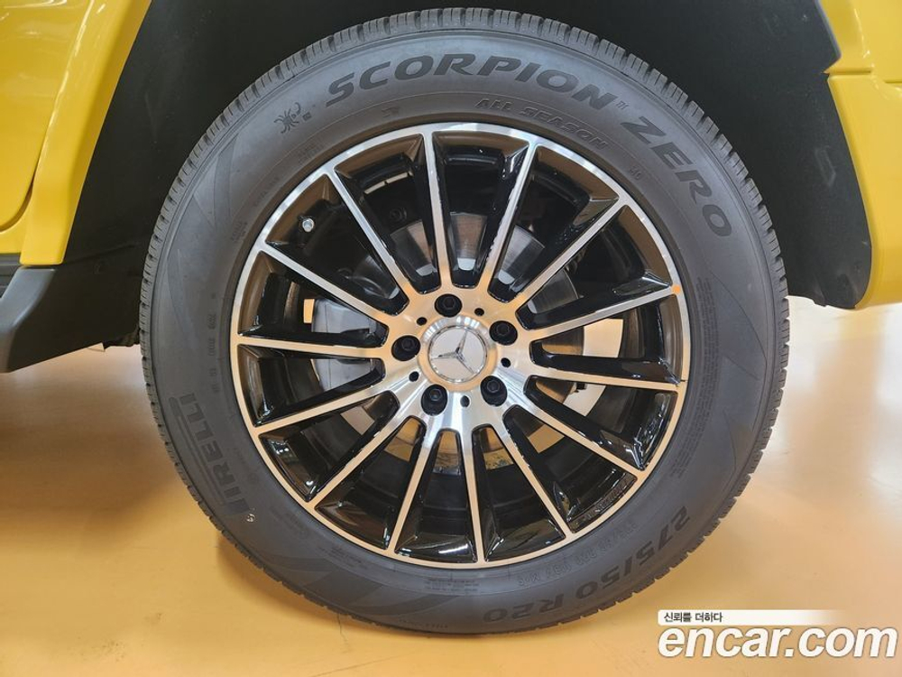 Mercedes-Benz G-Class W463b G400 d (06.2024)