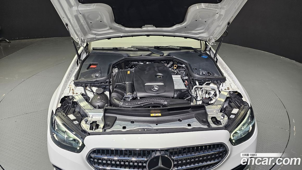 Mercedes-Benz E-Class W213 E250 Avangarde (08.2021)