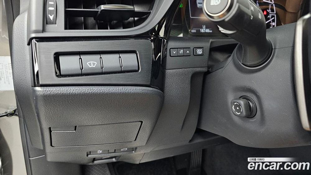 Lexus ES300h 7 Generation Luxury Plus (09.2022)