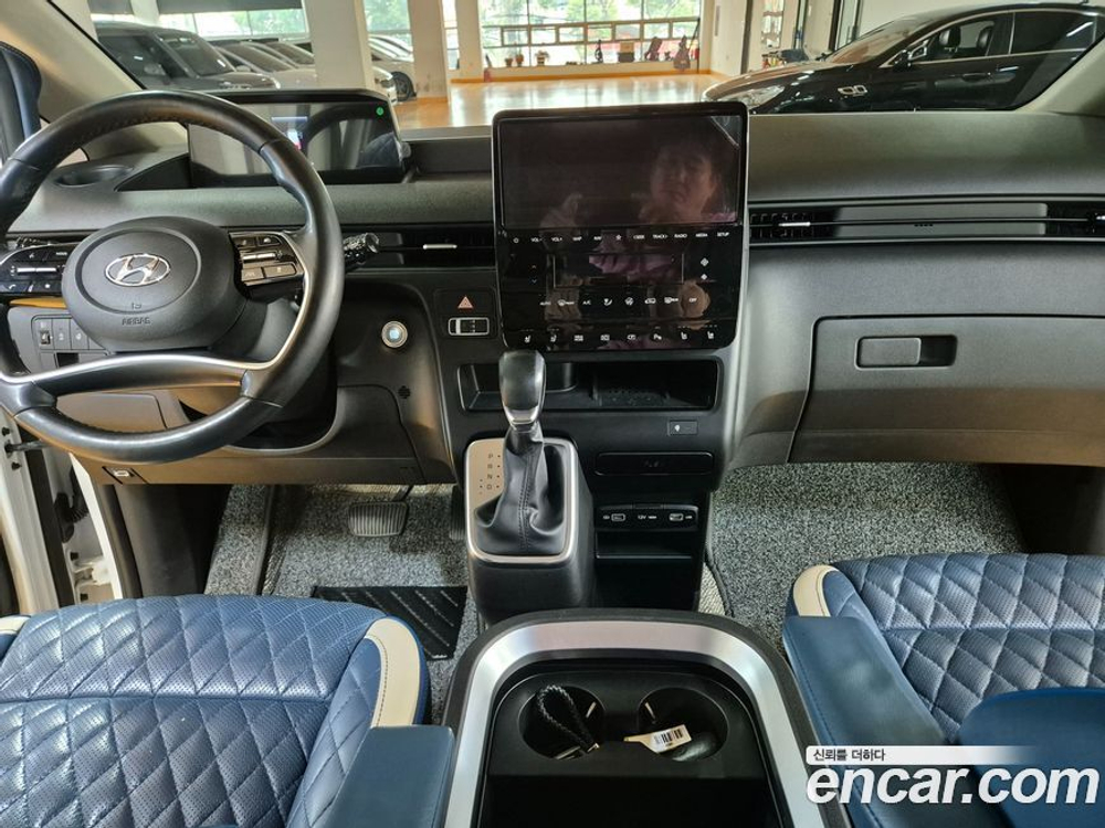 Hyundai Staria Cargo 5인승 (02.2022)