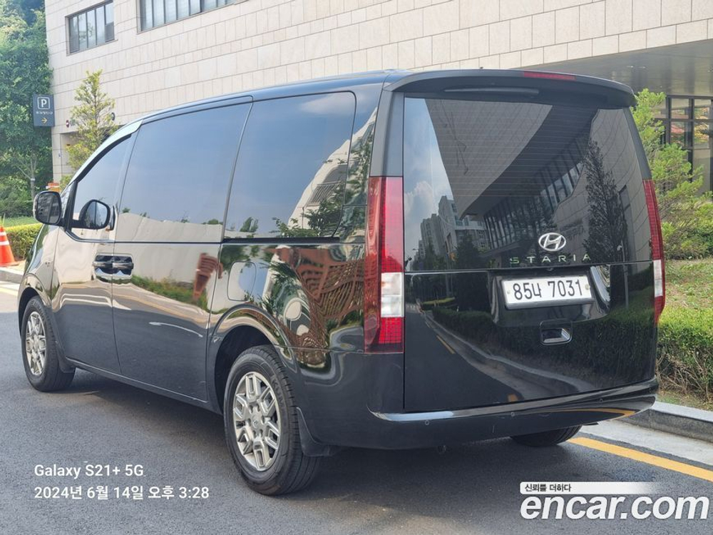 Hyundai Staria Cargo 3-х местный (06.2021)