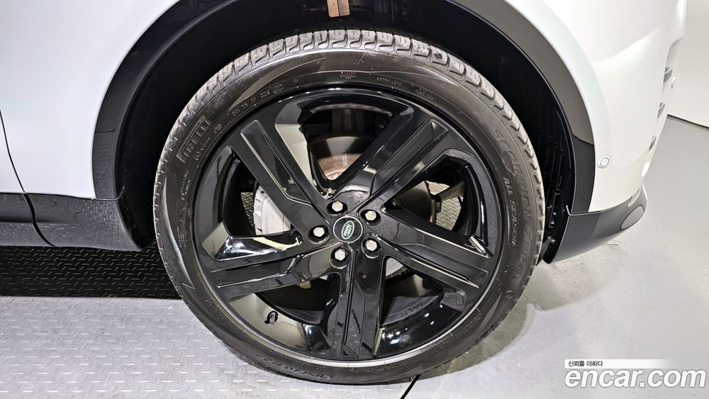 Land Rover Discovery 5 D300 R-Dynamic HSE (11.2022)