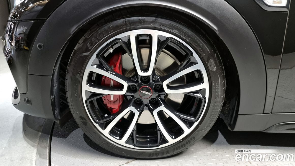 Mini Cooper S Countryman JCW (02.2022)