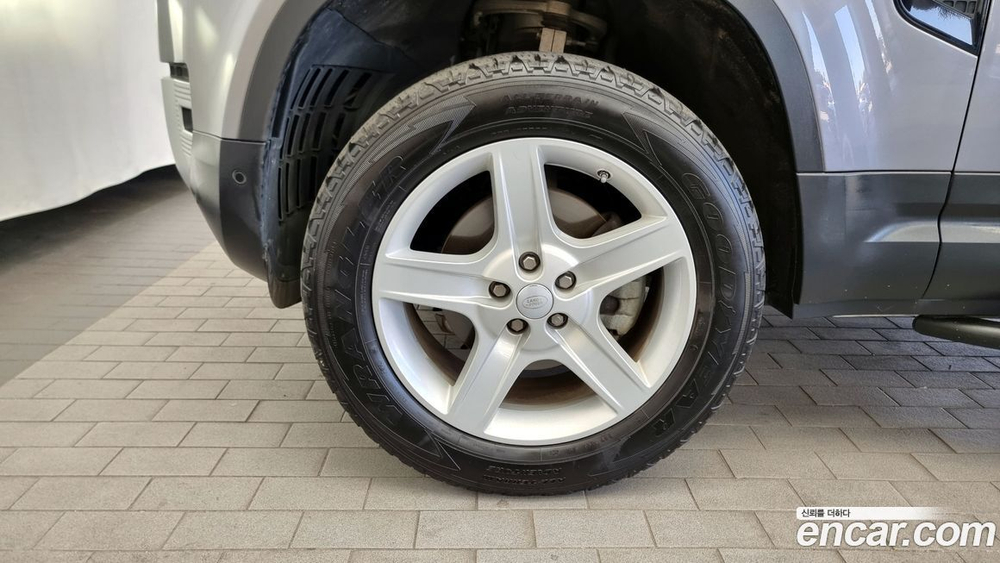 Land Rover Defender (L663) 110 D240 SE (12.2020)