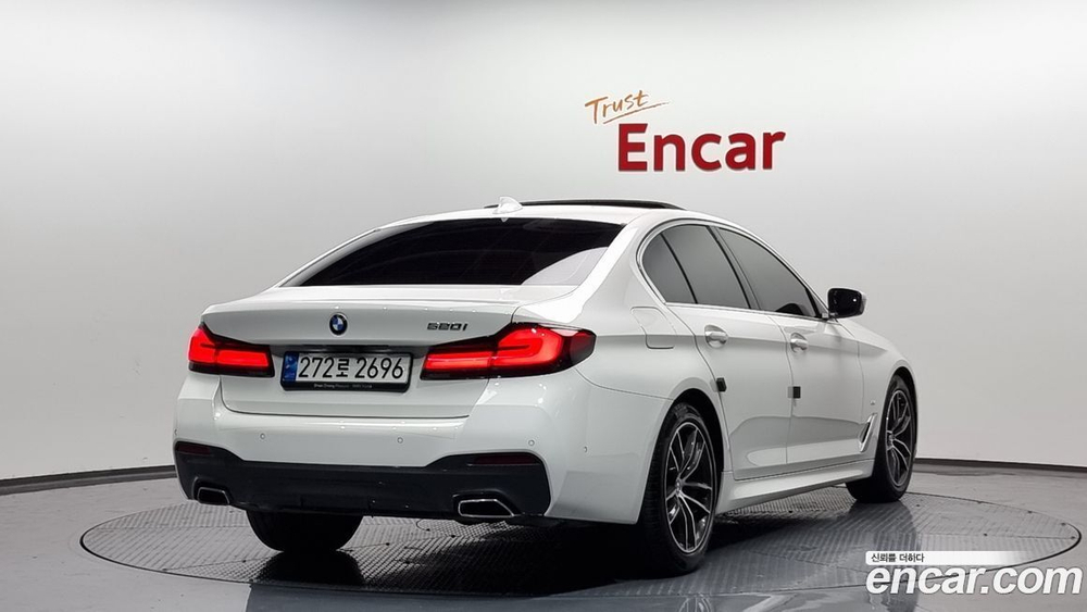 BMW 5 Series (G30) 520i M Sports (12.2021)