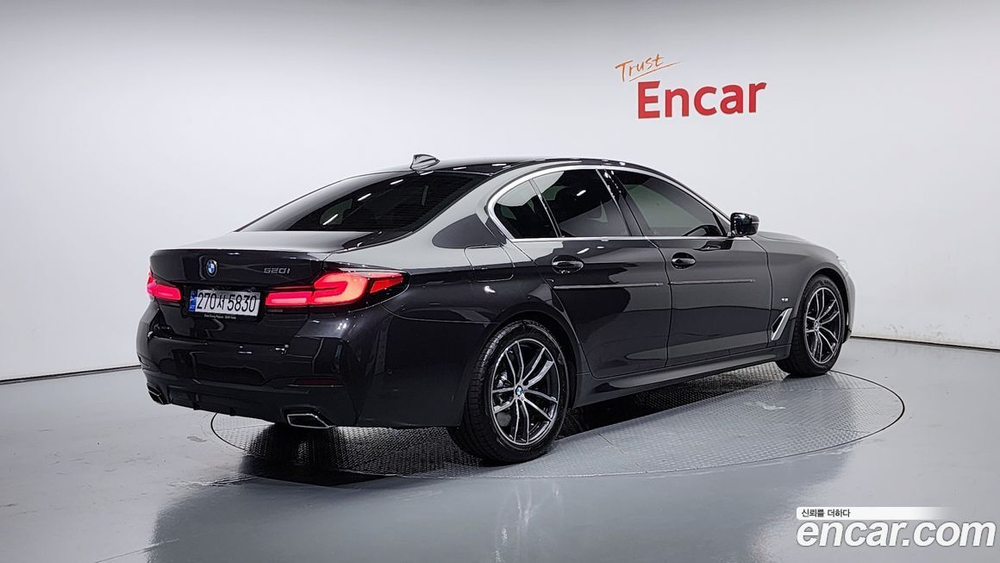 BMW 5 Series (G30) 520i M Sports (03.2022)
