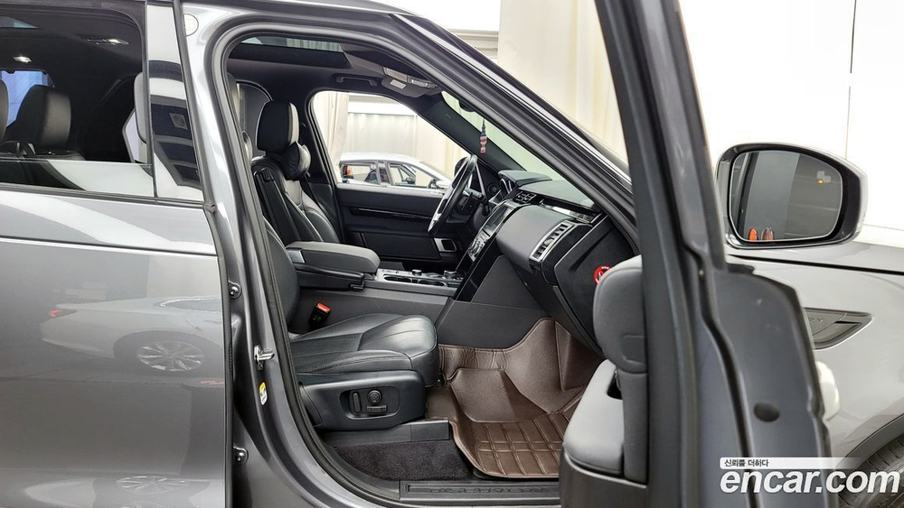 Land Rover Discovery 5 3.0 SD6 SE (12.2019)