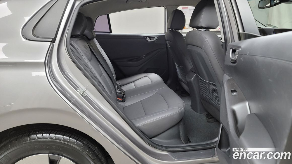 Hyundai The New Ionic Hybrid 1.6 HEV (09.2019)