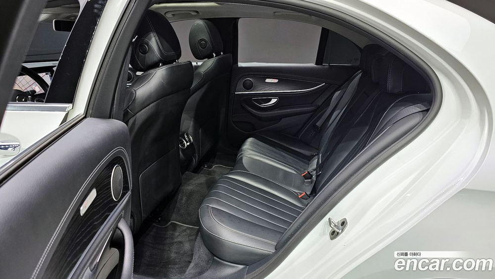 Mercedes-Benz E-Class W213 E220d 4MATIC Exclusive (03.2020)