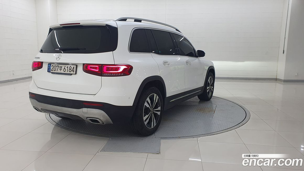 Mercedes-Benz GLB-Class X247 GLB220 (06.2021)