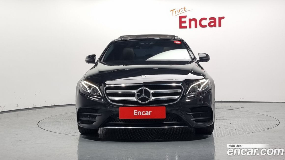 Mercedes-Benz E-Class W213 E300 4MATIC AMG Line (03.2020)