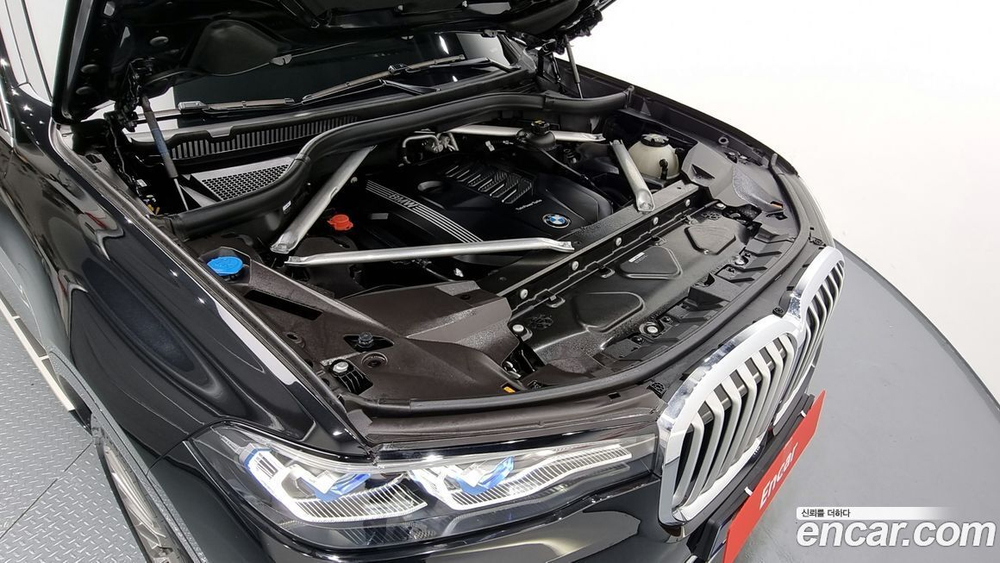 BMW X7 (G07) xDrive 40i Design Pure Excellence 7-и местный (07.2021)