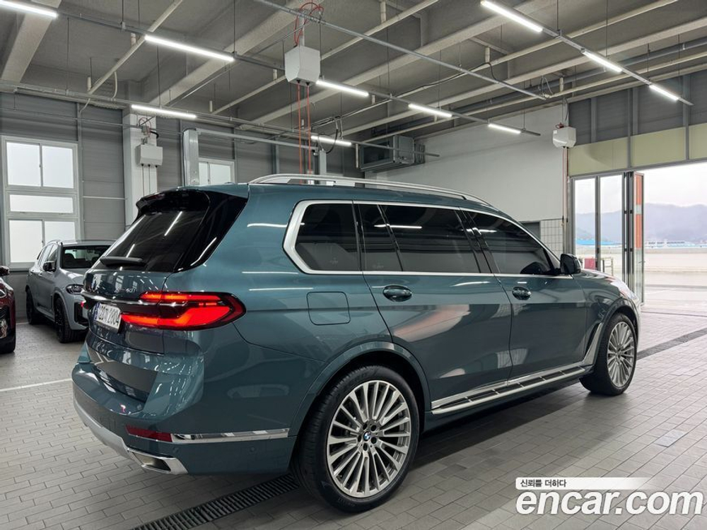 BMW X7 (G07) xDrive 40i Design Pure Excellence 7-и местный (05.2023)