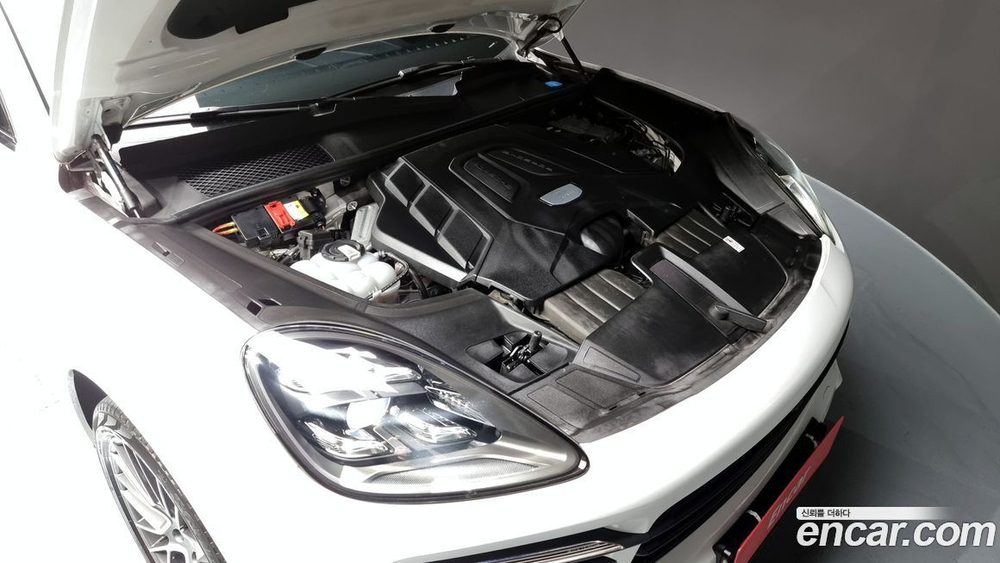 Porsche Cayenne (PO536) 3.0 Coupe (07.2020)