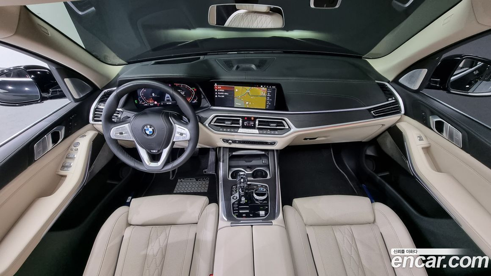 BMW X7 (G07) xDrive 40i Design Pure Excellence 7-и местный (01.2022)