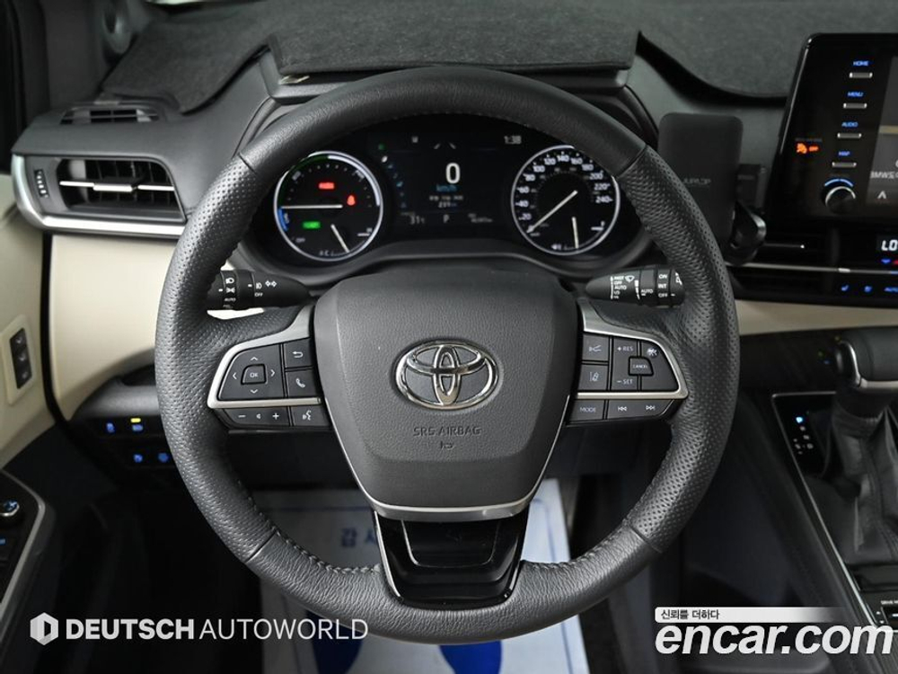 Toyota Sienna 4 Generation 2.5 Hybrid AWD (06.2021)