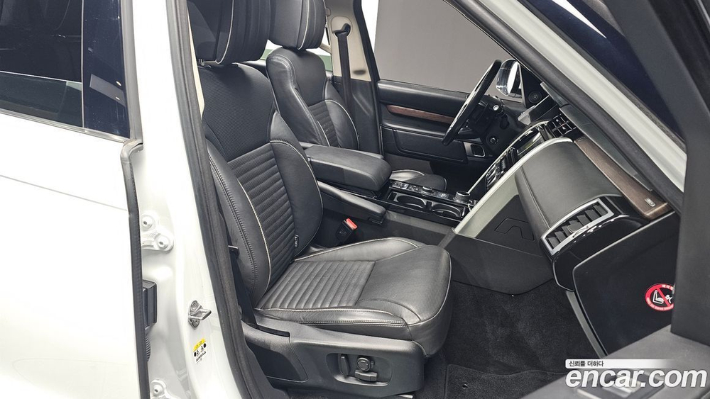 Land Rover Discovery 5 3.0 SD6 HSE Luxury (11.2019)