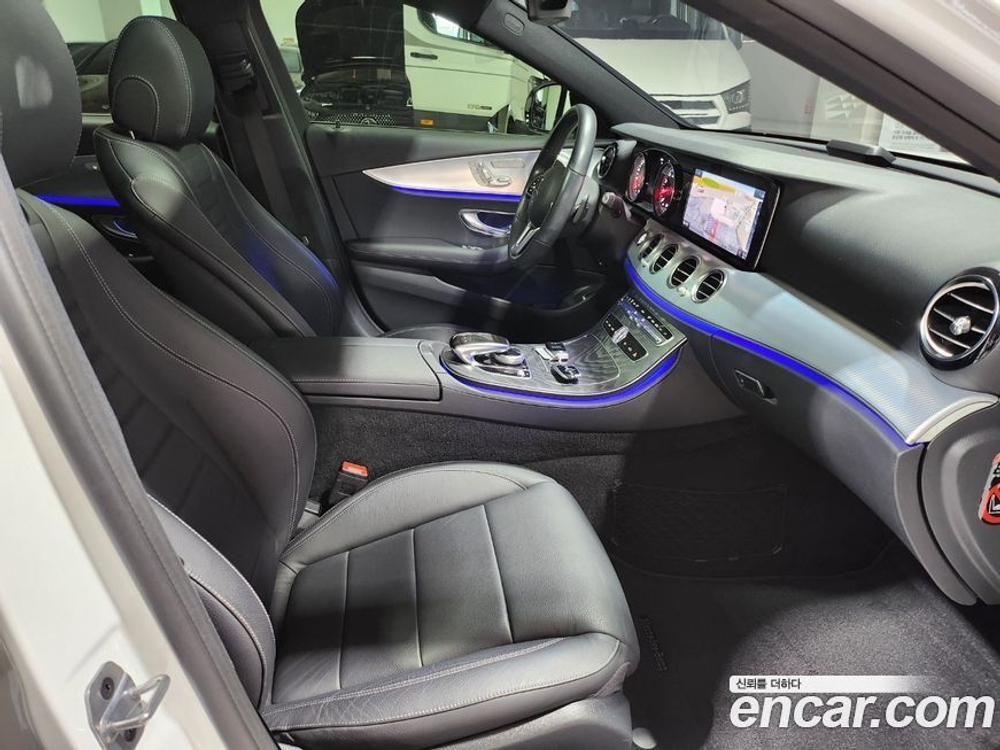 Mercedes-Benz E-Class W213 E250 Avangarde (11.2019)