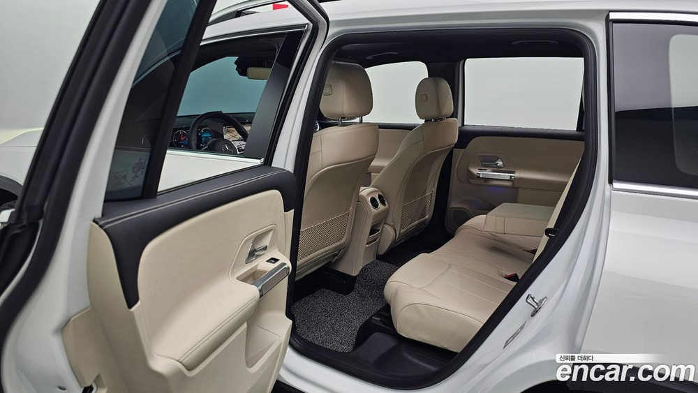 Mercedes-Benz GLB-Class X247 GLB200 d (04.2023)