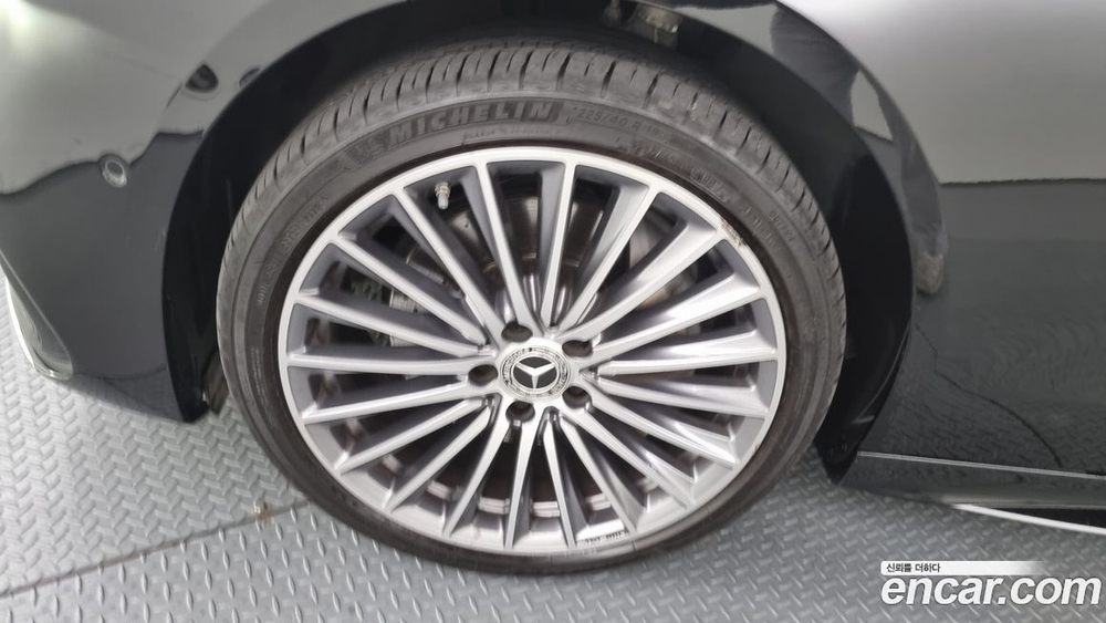 Mercedes-Benz C-Class W206 C300 AMG Line (03.2022)