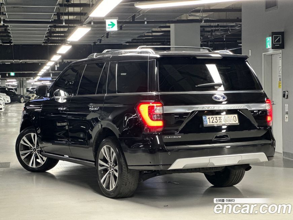 Ford Expedition Platinum 4WD (04.2021)