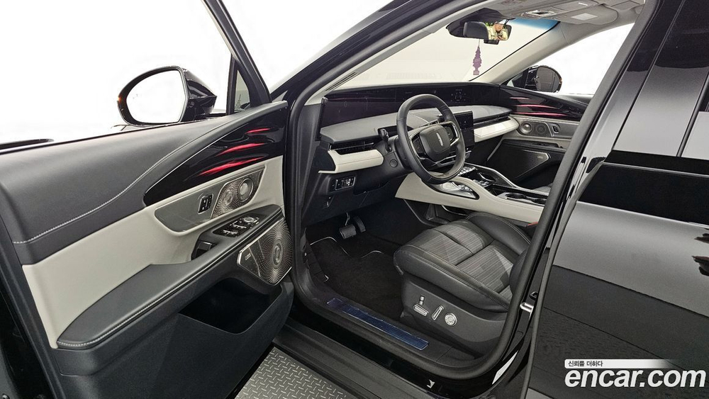 Lincoln Nautilus 2 Generation 2.0 Reserve AWD (12.2023)