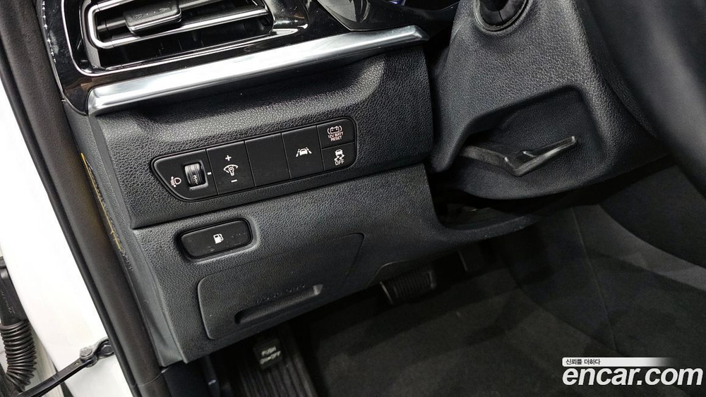 Kia The New Niro 1.6 HEV (02.2020)