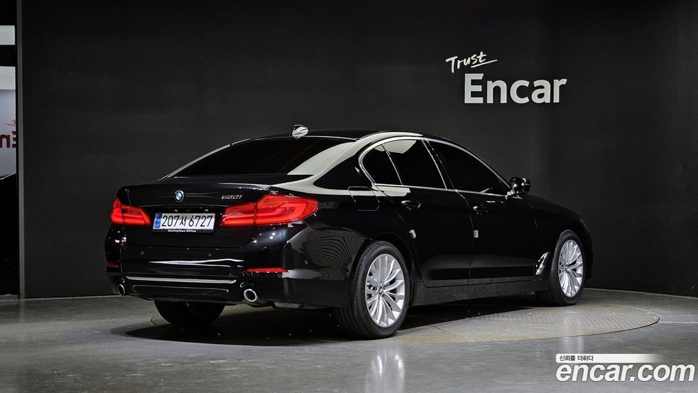 BMW 5 Series (G30) 530i Luxury Plus (09.2020)