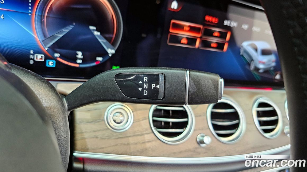 Mercedes-Benz E-Class W213 E220d 4MATIC Exclusive (08.2021)