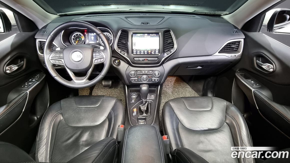 Jeep Cherokee (KL) 2.4 론지튜드 AWD (10.2019)