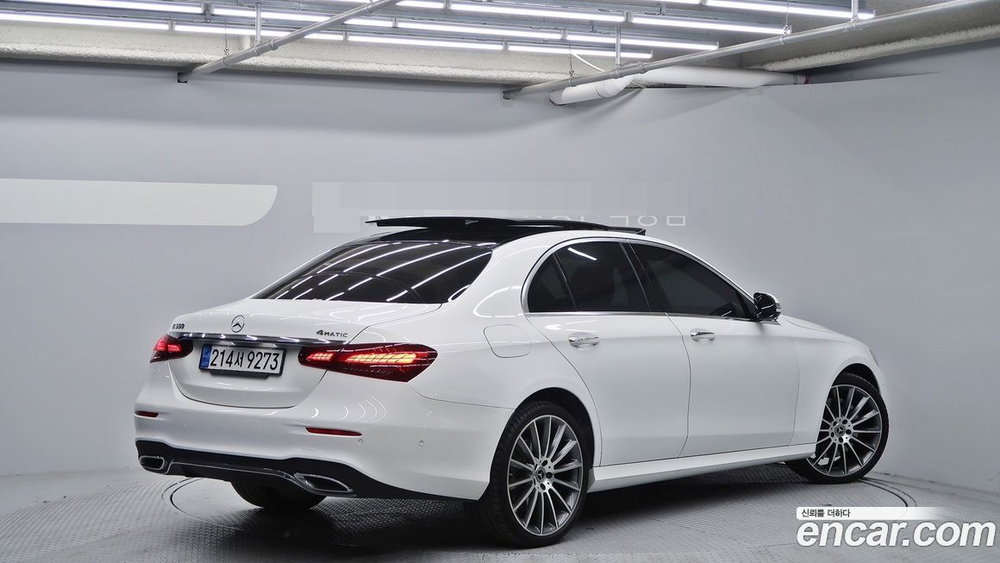 Mercedes-Benz E-Class W213 E350 4MATIC AMG Line (09.2022)