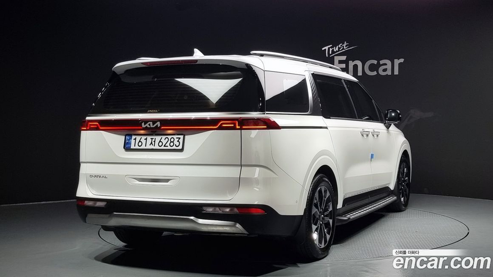 Kia Carnival (Sedona) 4 Generation Бензин 9-и местный Signatures (07.2023)
