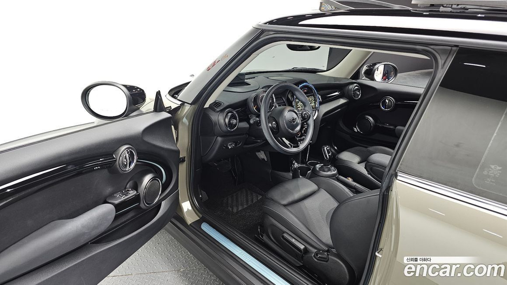 Mini Cooper HIGH (06.2020)